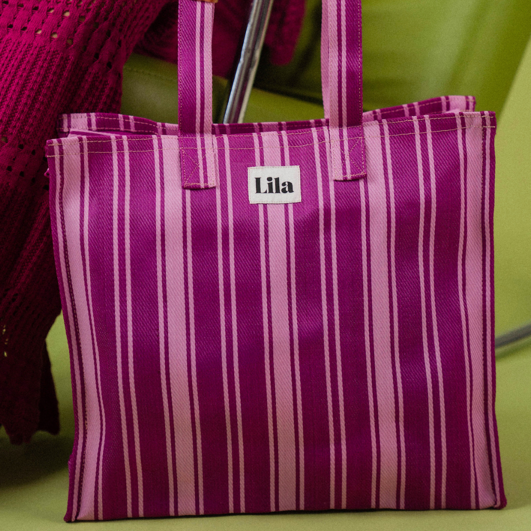 Tragetasche aus recyceltem Nylon – Fuchsia gestreift