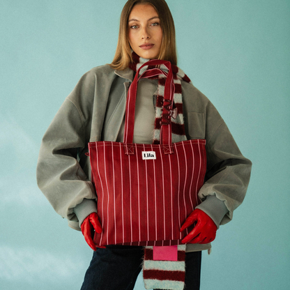 Tragetasche aus recyceltem Nylon – Burgunderrot gestreift