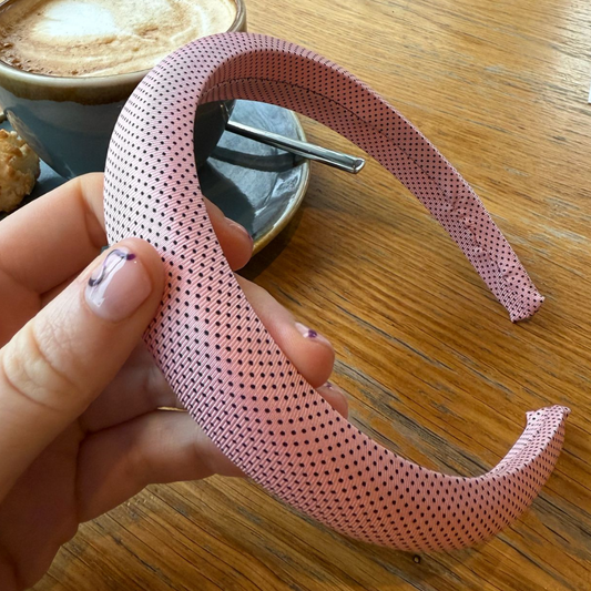 Tie-pink dots